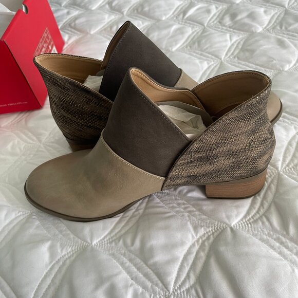 Lindsay Phillips Two Tone Ankle Boots Size 11  NWT - Picture 5 of 11